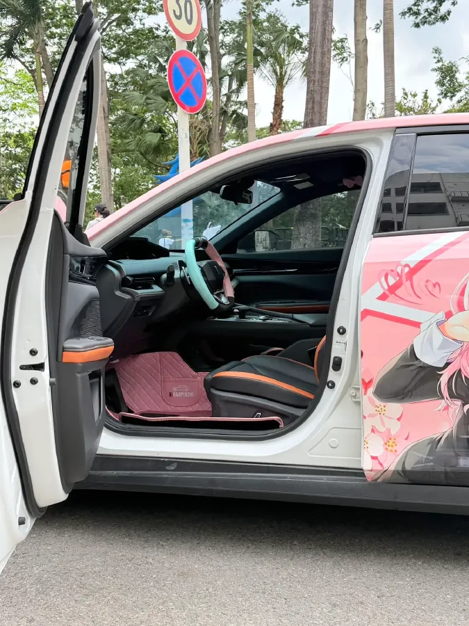 2023 ChangAn UNI-V 1.5T 188HP L4 7DCT,autocango,china used car exporter,china ev exporter,chinese used car exporter,chinese used ev exporter