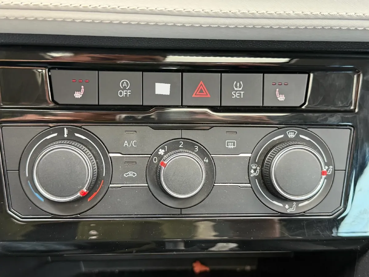 2023 Jetta VS5 1.4T 150HP L4 6AT,autocango,china used car exporter,china ev exporter,chinese used car exporter,chinese used ev exporter