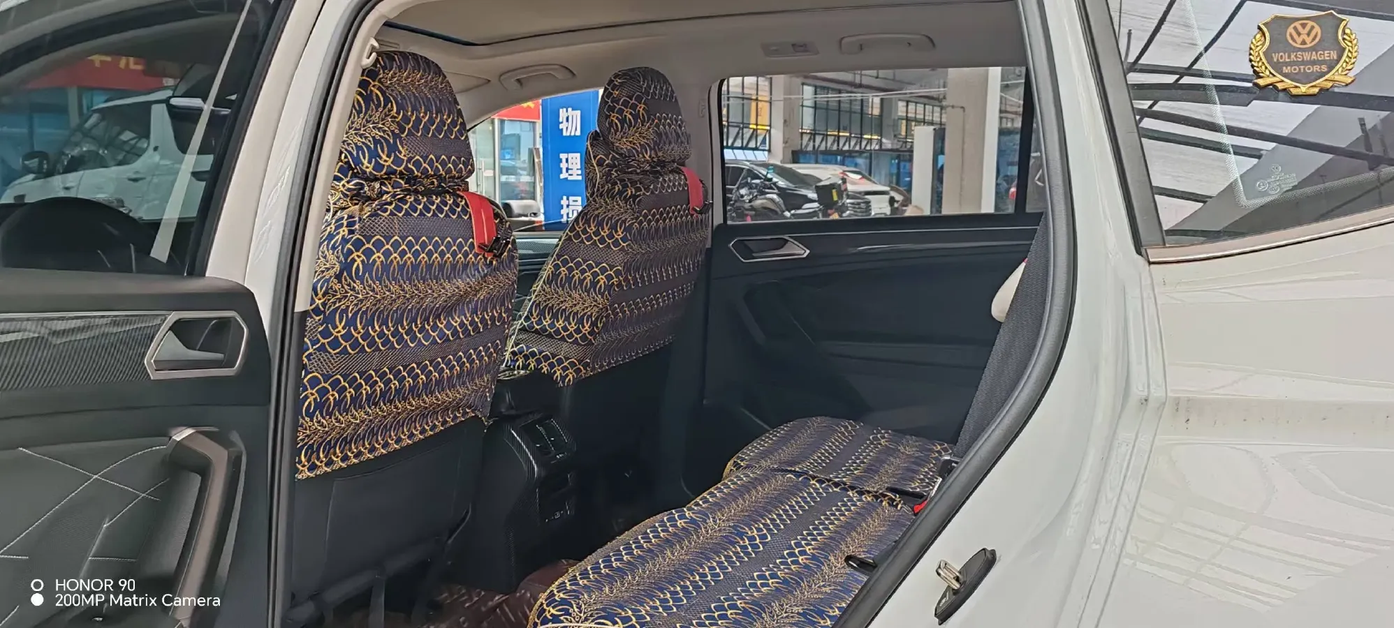 2023 Volkswagen Tiguan L 2.0T 186HP L4 7DCT,autocango,china used car exporter,china ev exporter,chinese used car exporter,chinese used ev exporter