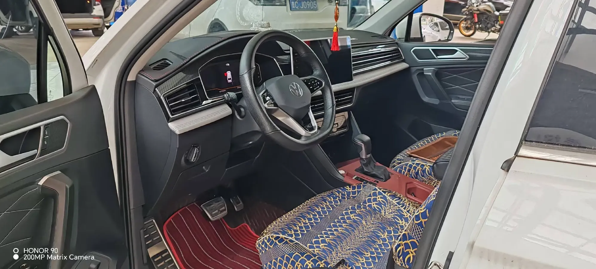 2023 Volkswagen Tiguan L 2.0T 186HP L4 7DCT,autocango,china used car exporter,china ev exporter,chinese used car exporter,chinese used ev exporter