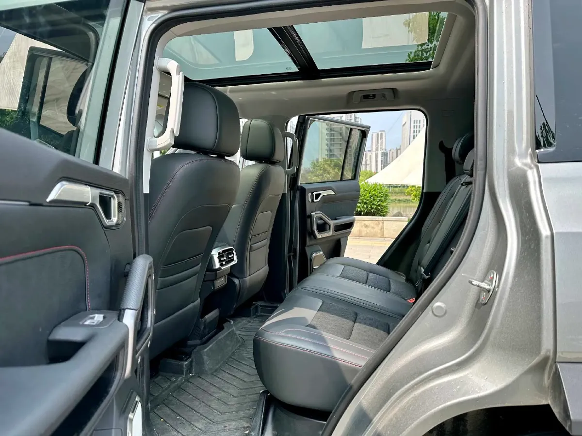 2024 Jetour ShanHai TravellerC-DM 1.5T 156HP L4 3DHT PHEV 26.7KWH,autocango,china used car exporter,china ev exporter,chinese used car exporter,chinese used ev exporter