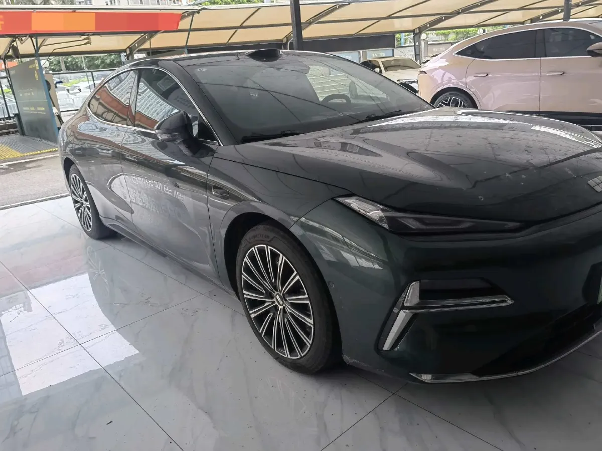 2025 Geely Galaxy Starshine 8 1.5T 163HP L4 3DHT PHEV 27.69KWH,autocango,china used car exporter,china ev exporter,chinese used car exporter,chinese used ev exporter