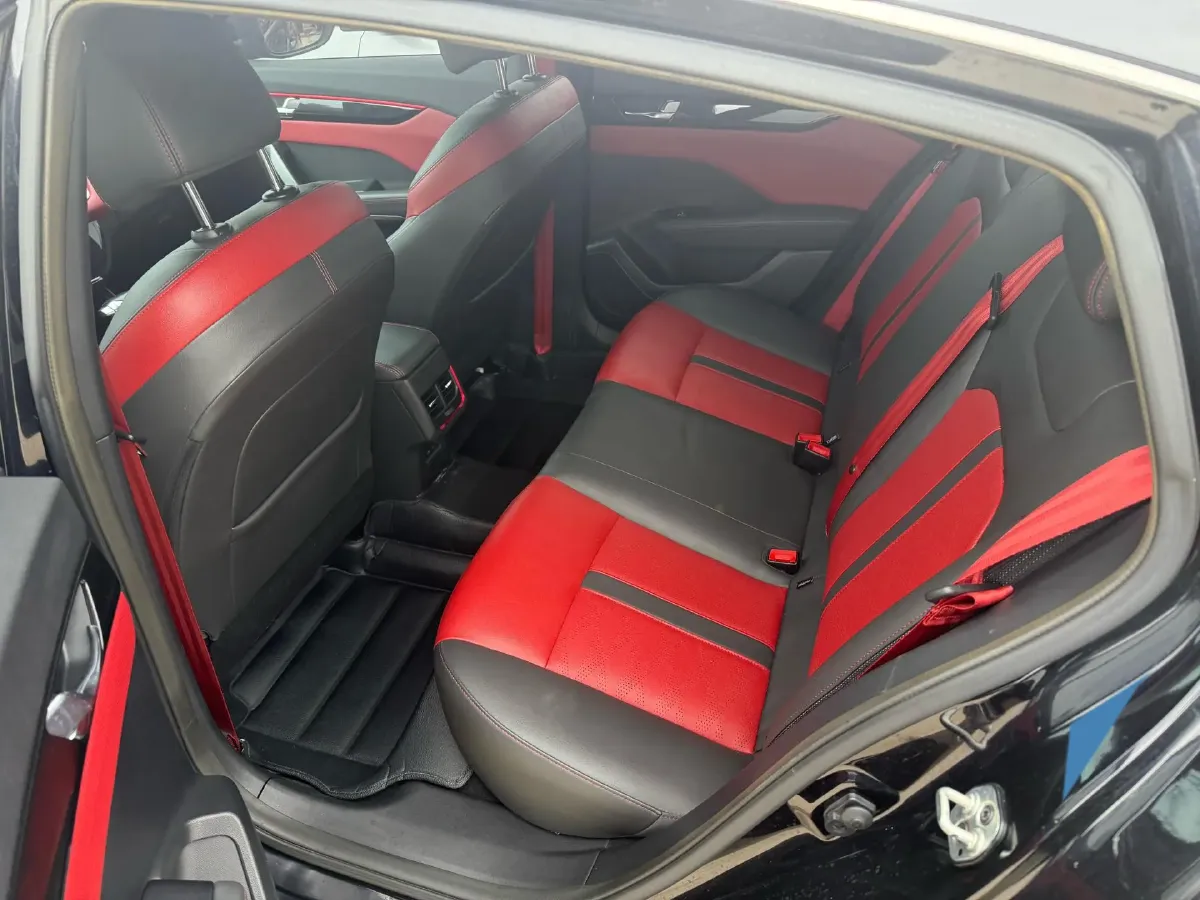 2021 DongFeng Aeolus YiXuan 1.5T 150HP L4 6DCT,autocango,china used car exporter,china ev exporter,chinese used car exporter,chinese used ev exporter