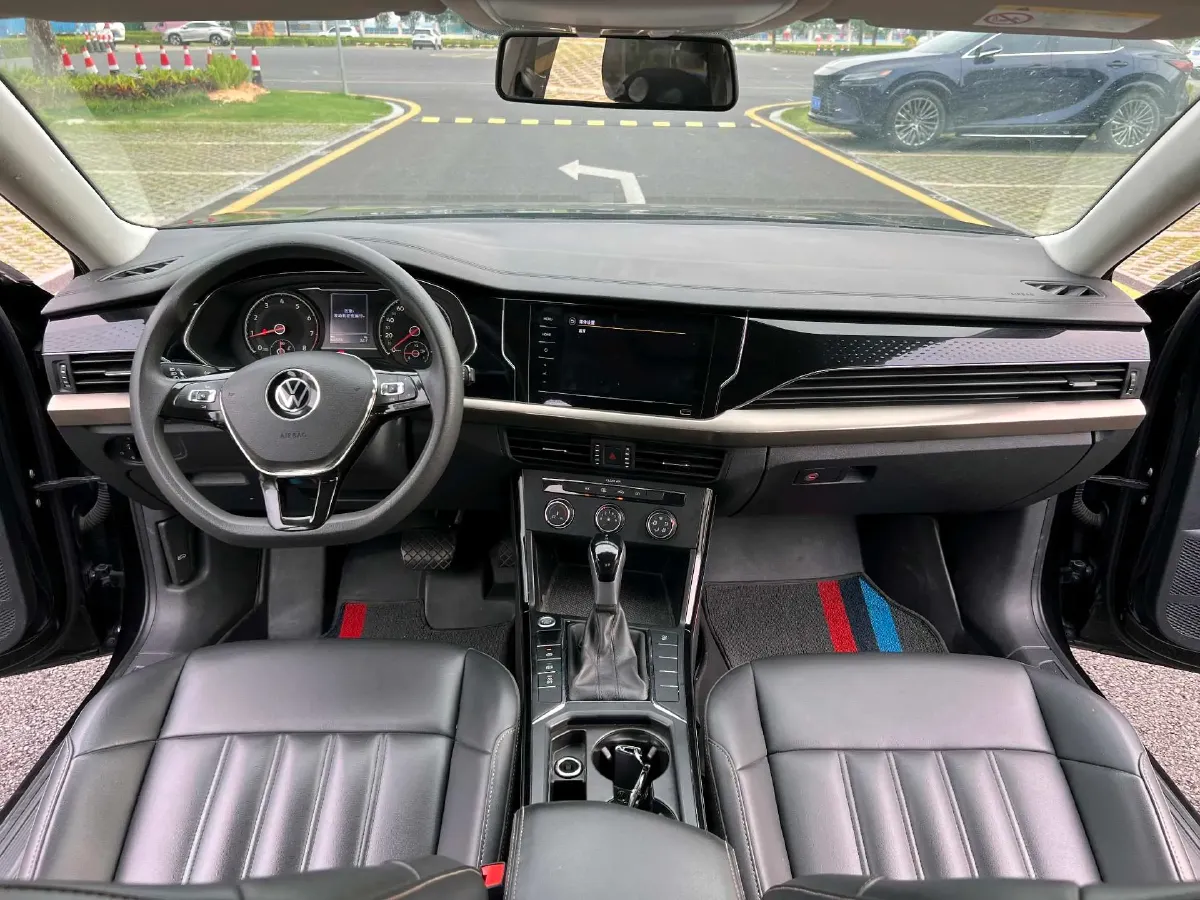 2021 Volkswagen Passat 1.4T 150HP L4 7DCT,autocango,china used car exporter,china ev exporter,chinese used car exporter,chinese used ev exporter