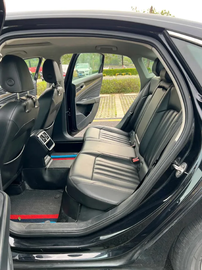 2021 Volkswagen Passat 1.4T 150HP L4 7DCT,autocango,china used car exporter,china ev exporter,chinese used car exporter,chinese used ev exporter