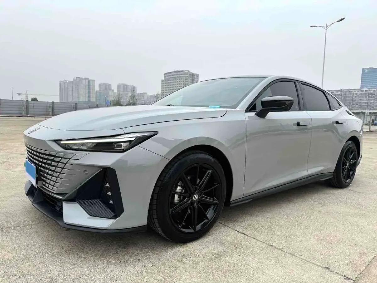2022 ChangAn UNI-V 1.5T 188HP L4 7DCT,autocango,china used car exporter,china ev exporter,chinese used car exporter,chinese used ev exporter