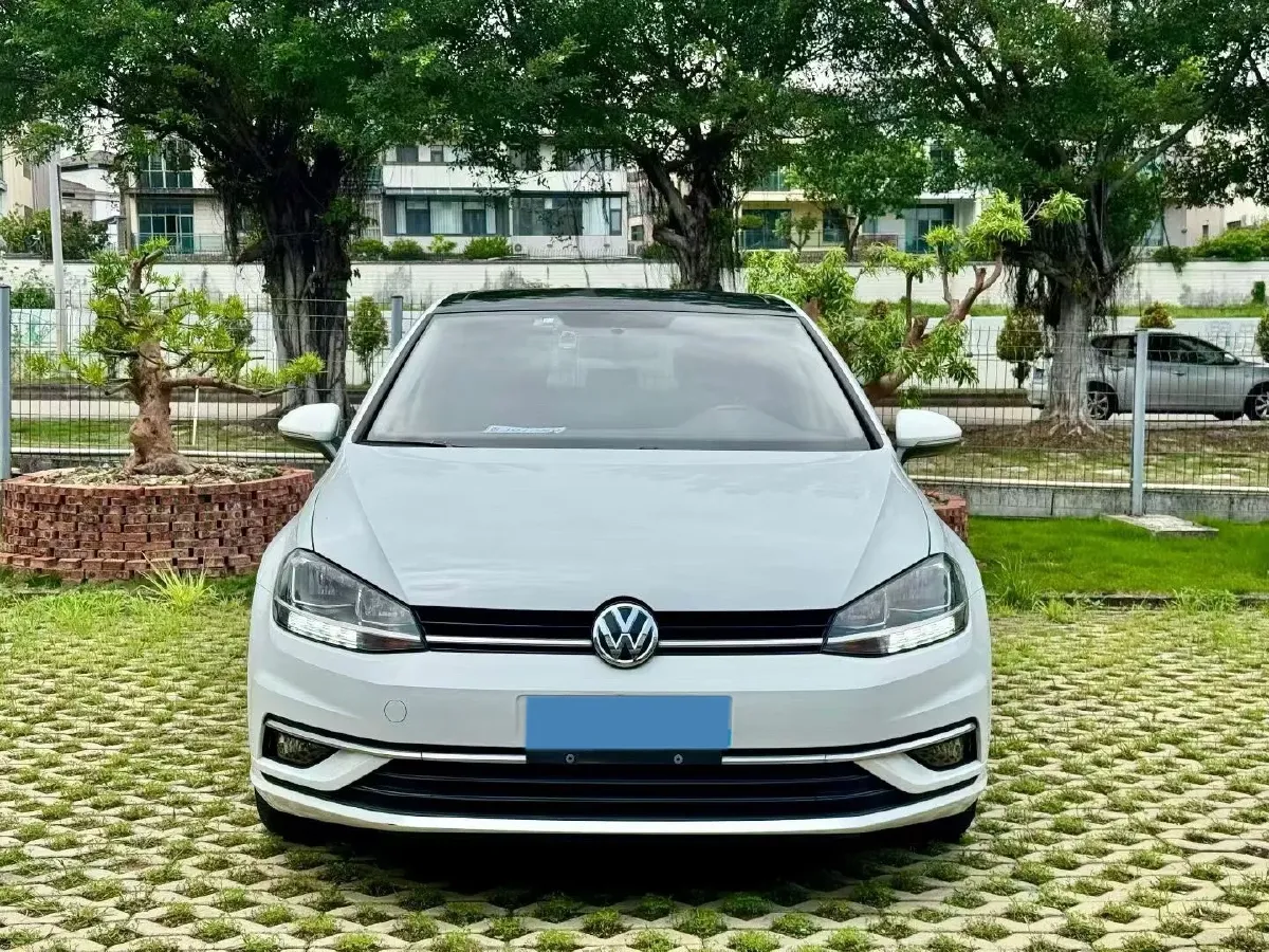 2020 Volkswagen Golf 1.2T 116HP L4 7DCT,autocango,china used car exporter,china ev exporter,chinese used car exporter,chinese used ev exporter