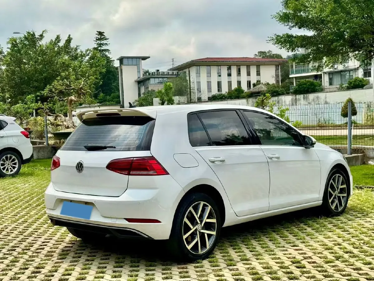 2020 Volkswagen Golf 1.2T 116HP L4 7DCT,autocango,china used car exporter,china ev exporter,chinese used car exporter,chinese used ev exporter