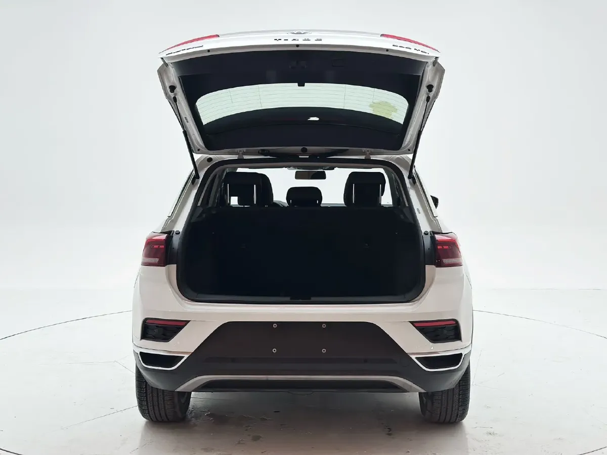 2021 Volkswagen T-Roc 1.4T 150HP L4 7DCT,autocango,china used car exporter,china ev exporter,chinese used car exporter,chinese used ev exporter