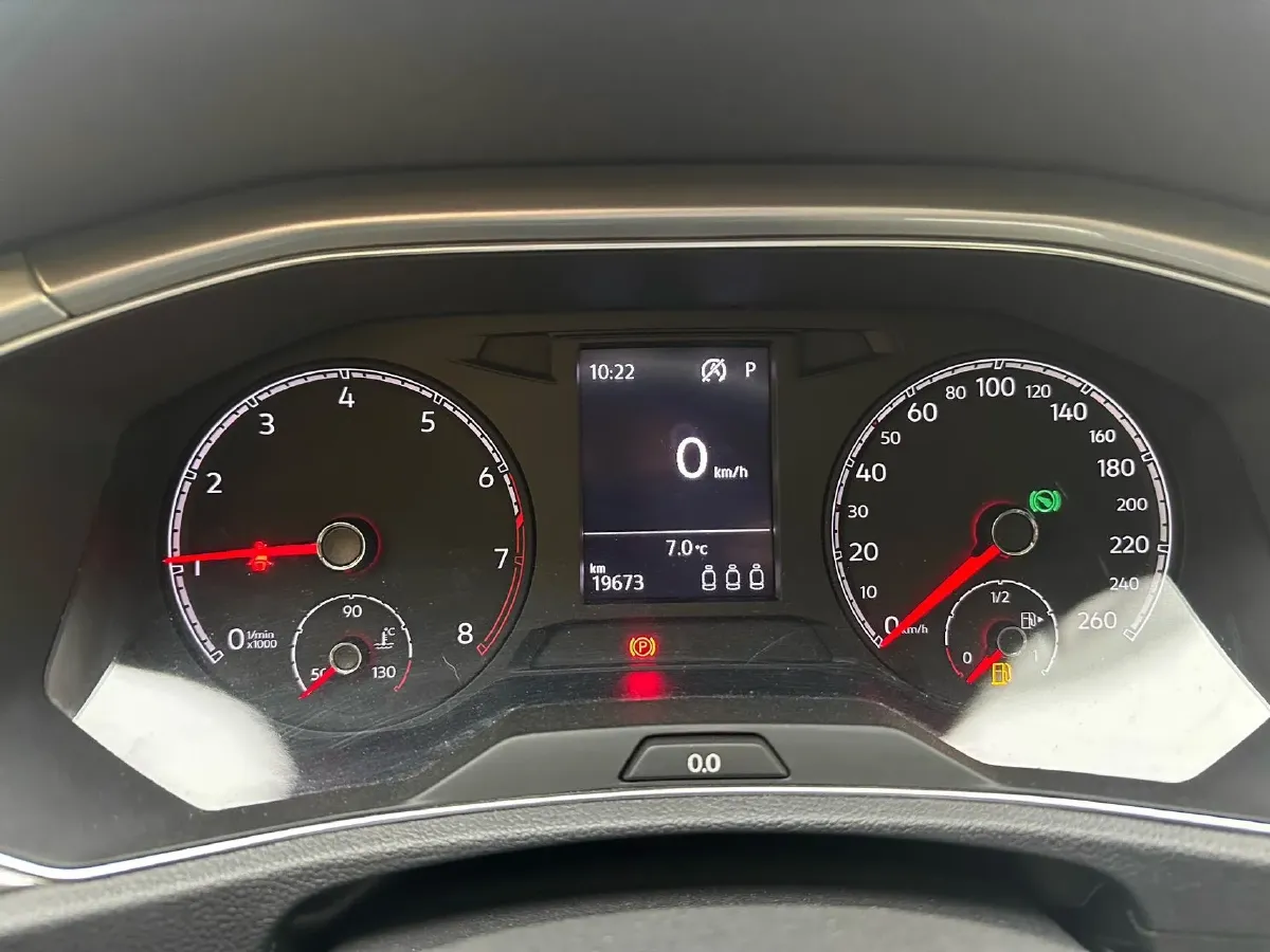 2021 Volkswagen T-Roc 1.4T 150HP L4 7DCT,autocango,china used car exporter,china ev exporter,chinese used car exporter,chinese used ev exporter