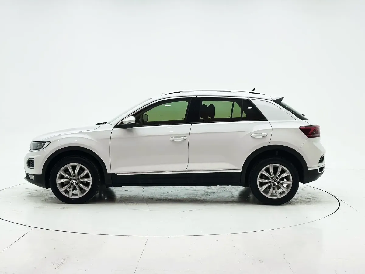 2021 Volkswagen T-Roc 1.4T 150HP L4 7DCT,autocango,china used car exporter,china ev exporter,chinese used car exporter,chinese used ev exporter