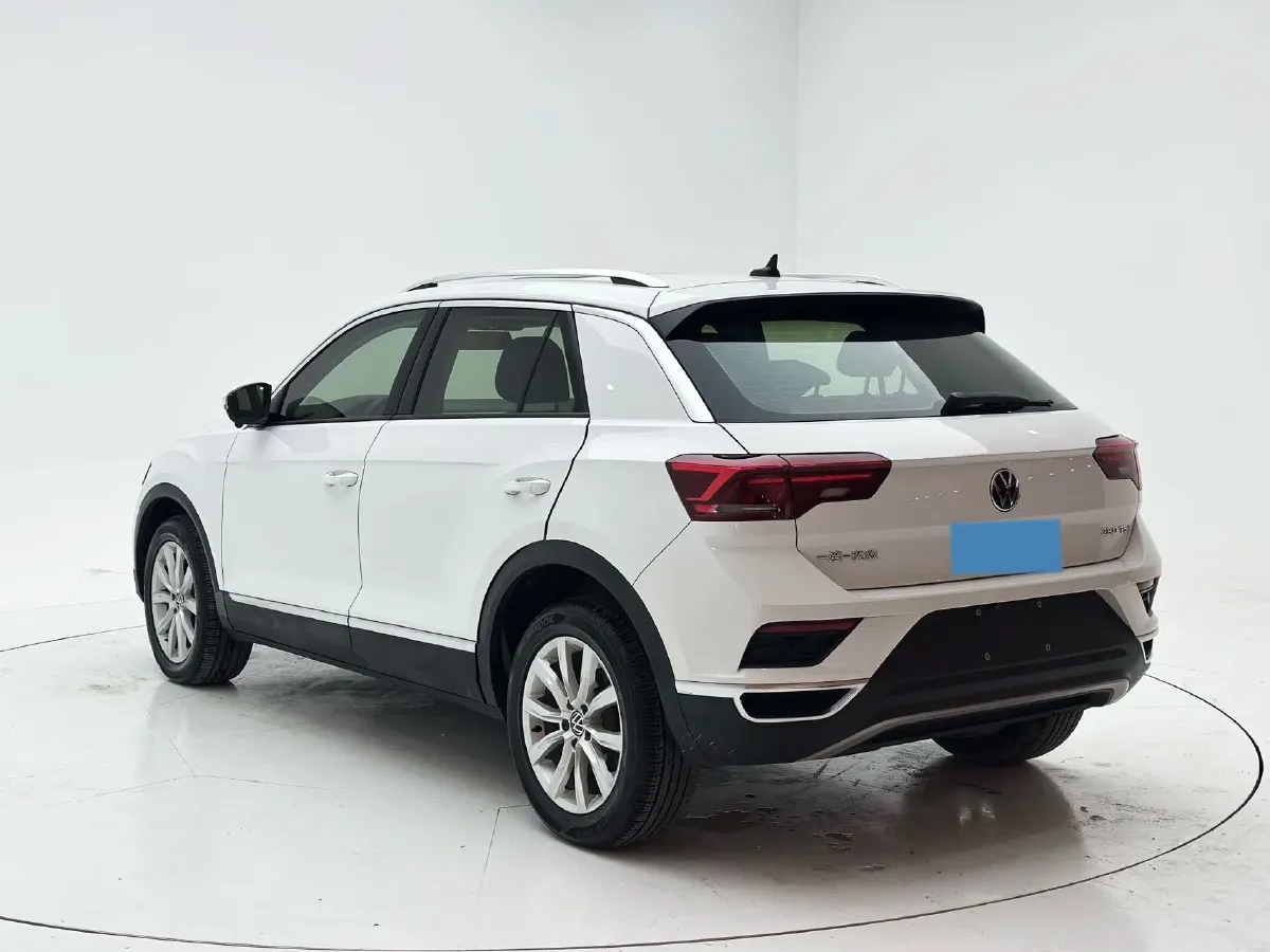 2021 Volkswagen T-Roc 1.4T 150HP L4 7DCT,autocango,china used car exporter,china ev exporter,chinese used car exporter,chinese used ev exporter