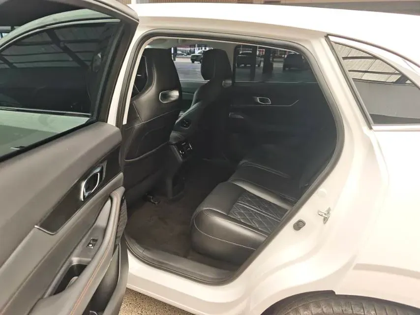 2022 Chevrolet Menlo BEV 61.1KWH,autocango,china used car exporter,china ev exporter,chinese used car exporter,chinese used ev exporter