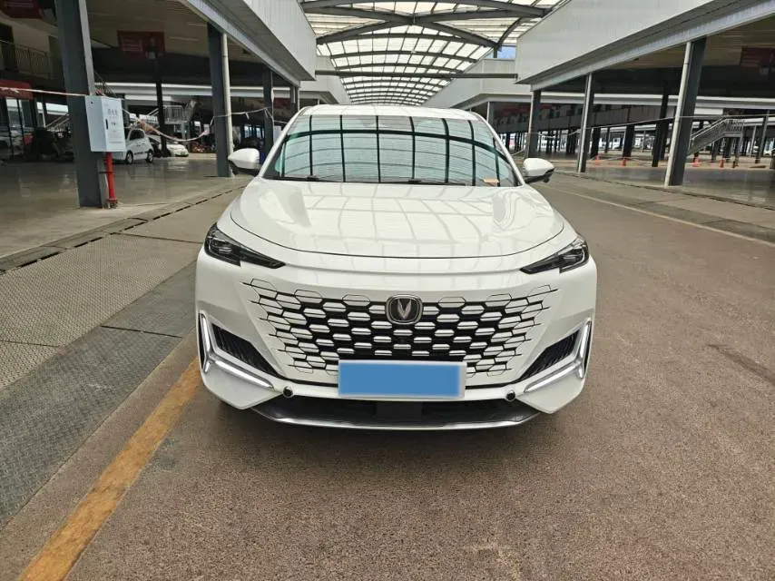 2022 Chevrolet Menlo BEV 61.1KWH,autocango,china used car exporter,china ev exporter,chinese used car exporter,chinese used ev exporter
