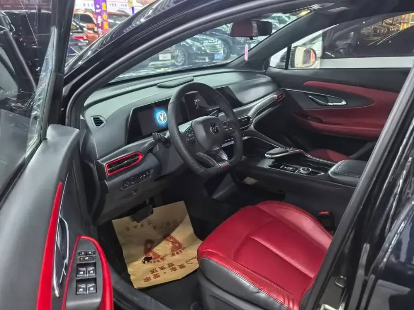 2020 ChangAn UNI-T 1.5T 180HP L4 7DCT,autocango,china used car exporter,china ev exporter,chinese used car exporter,chinese used ev exporter