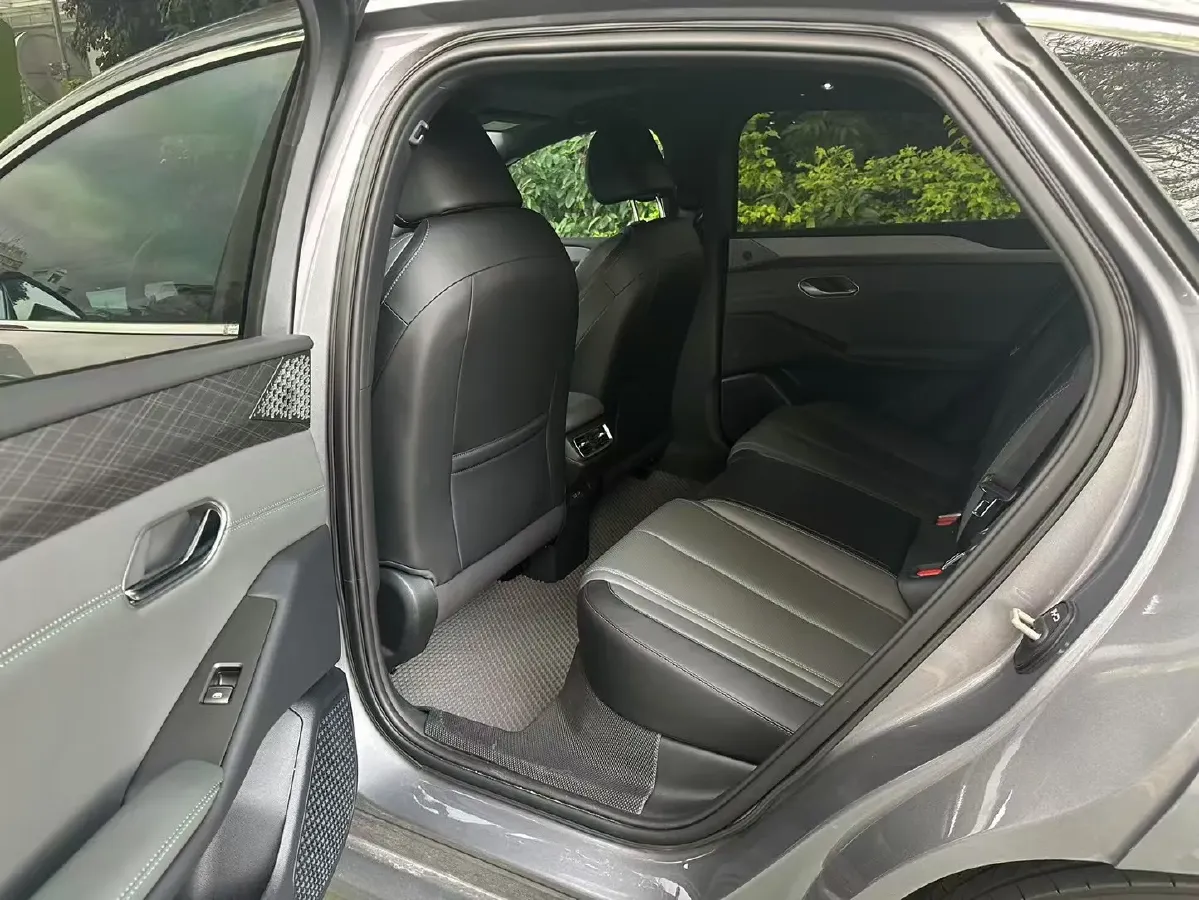 2025 BYD QinL BEV,autocango,china used car exporter,china ev exporter,chinese used car exporter,chinese used ev exporter