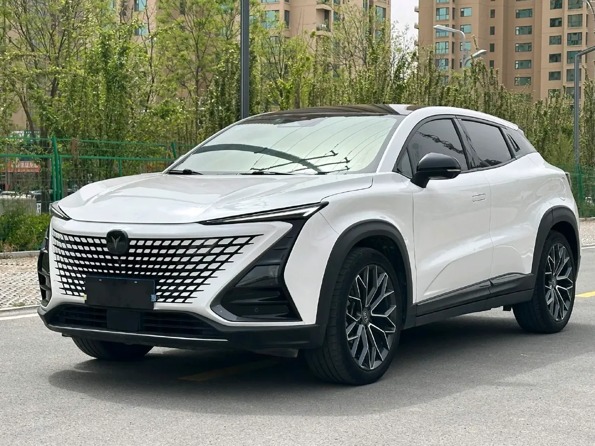 2022 ChangAn UNI-T 1.5T 188HP L4 7DCT,autocango,china used car exporter,china ev exporter,chinese used car exporter,chinese used ev exporter