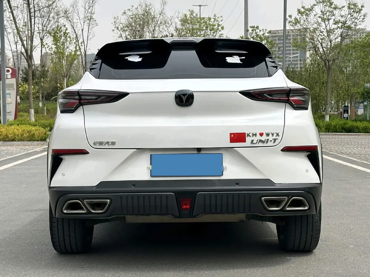 2022 ChangAn UNI-T 1.5T 188HP L4 7DCT,autocango,china used car exporter,china ev exporter,chinese used car exporter,chinese used ev exporter