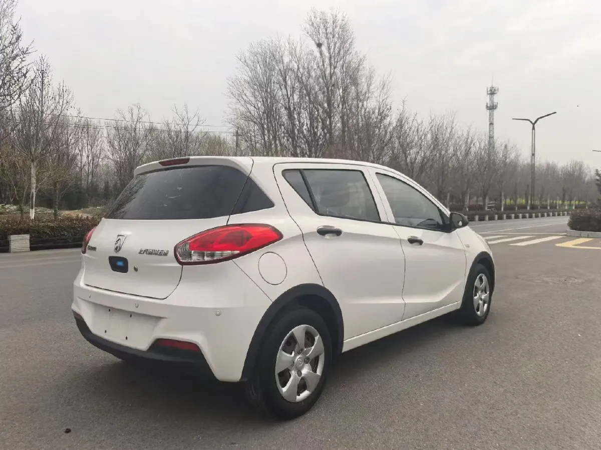 2020 BaoJun 310 1.2L 80HP L4 5MT,autocango,china used car exporter,china ev exporter,chinese used car exporter,chinese used ev exporter