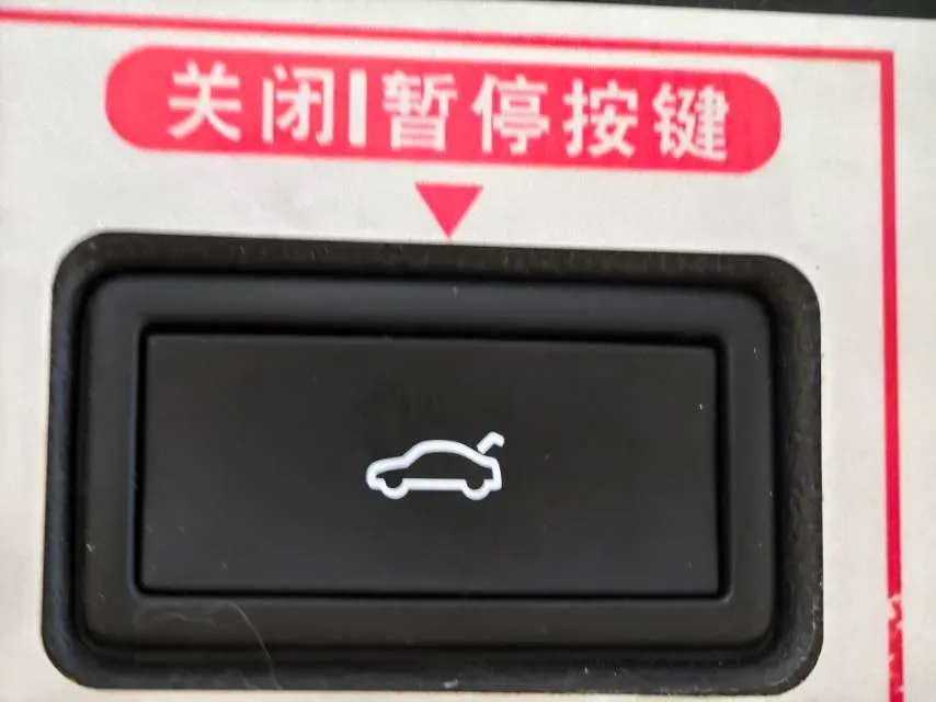 2022 Volkswagen T-Roc 1.4T 150HP L4 7DCT,autocango,china used car exporter,china ev exporter,chinese used car exporter,chinese used ev exporter