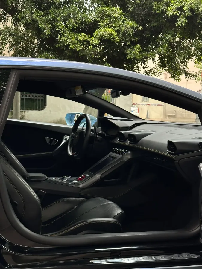 2020 Lamborghini Huracán 5.2L 611HP V10 7DCT,autocango,china used car exporter,china ev exporter,chinese used car exporter,chinese used ev exporter