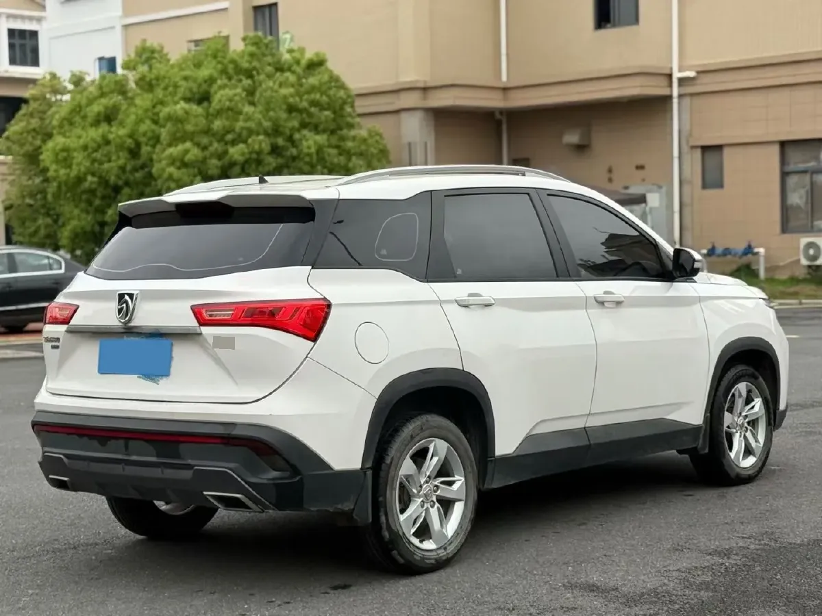 2019 BaoJun 530 1.5T 151HP L4 CVT,autocango,china used car exporter,china ev exporter,chinese used car exporter,chinese used ev exporter