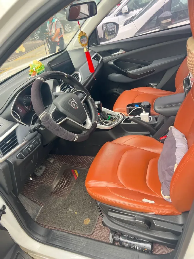 2019 BaoJun 530 1.5T 151HP L4 CVT,autocango,china used car exporter,china ev exporter,chinese used car exporter,chinese used ev exporter