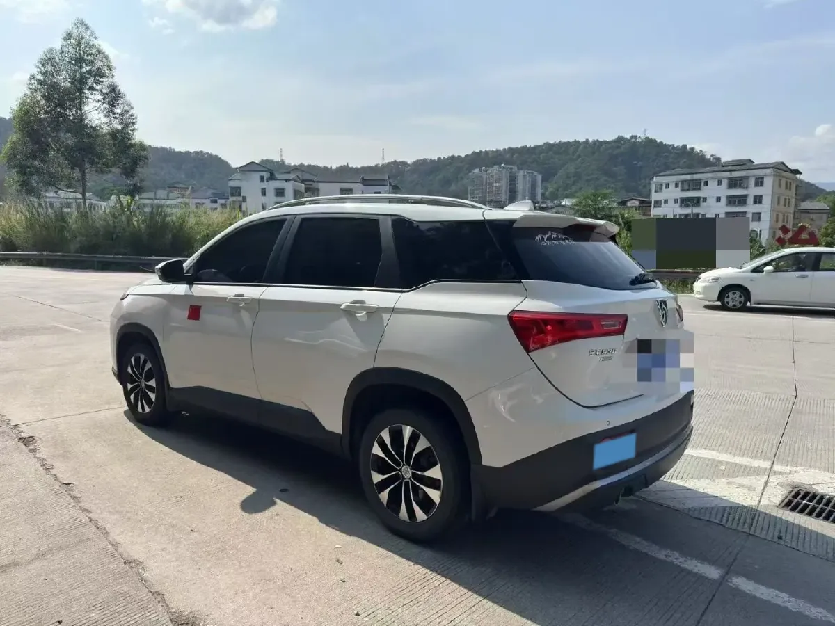 2019 BaoJun 530 1.5T 151HP L4 CVT,autocango,china used car exporter,china ev exporter,chinese used car exporter,chinese used ev exporter