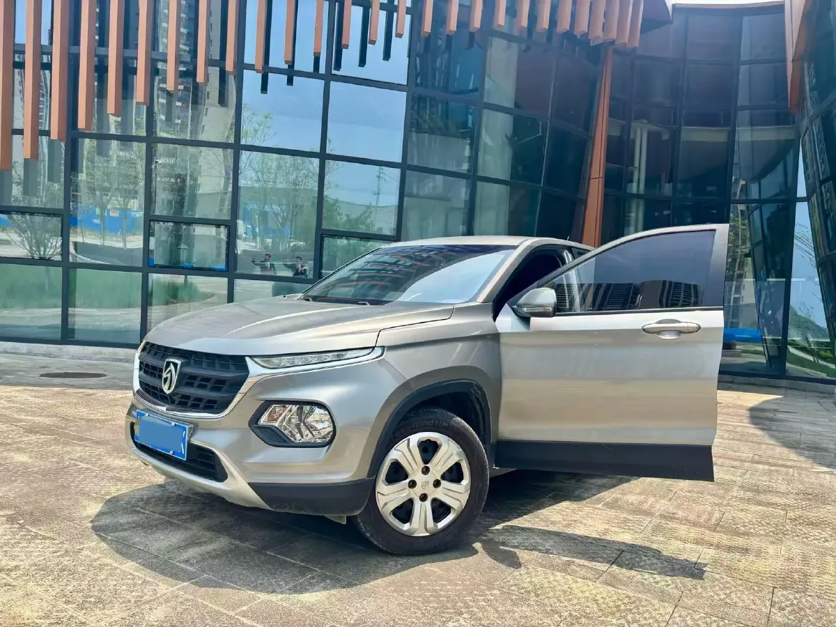 2017 BaoJun 510 1.5L 112HP L4 6MT,autocango,china used car exporter,china ev exporter,chinese used car exporter,chinese used ev exporter