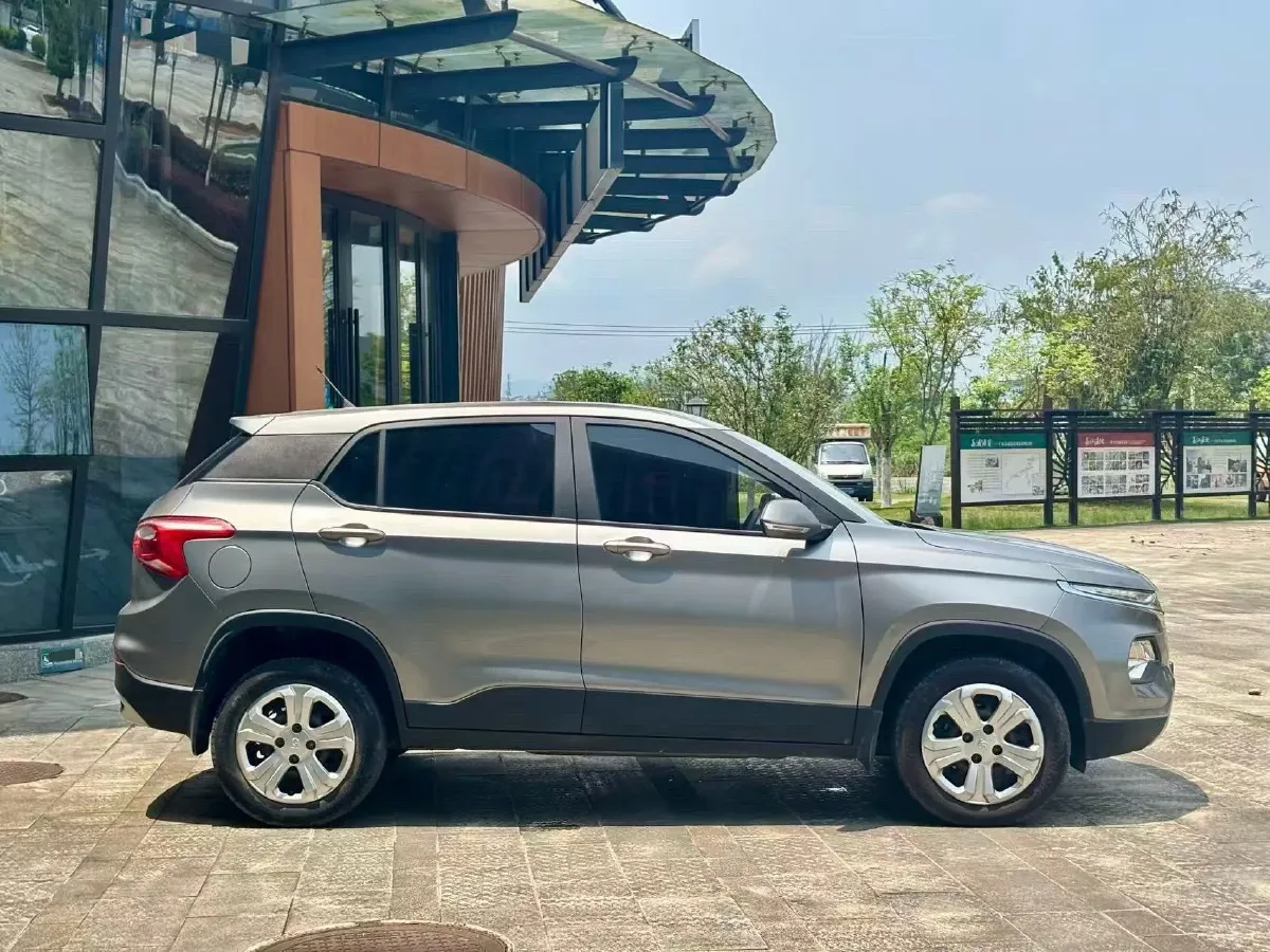 2017 BaoJun 510 1.5L 112HP L4 6MT,autocango,china used car exporter,china ev exporter,chinese used car exporter,chinese used ev exporter