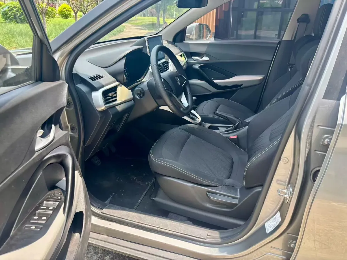 2017 BaoJun 510 1.5L 112HP L4 6MT,autocango,china used car exporter,china ev exporter,chinese used car exporter,chinese used ev exporter