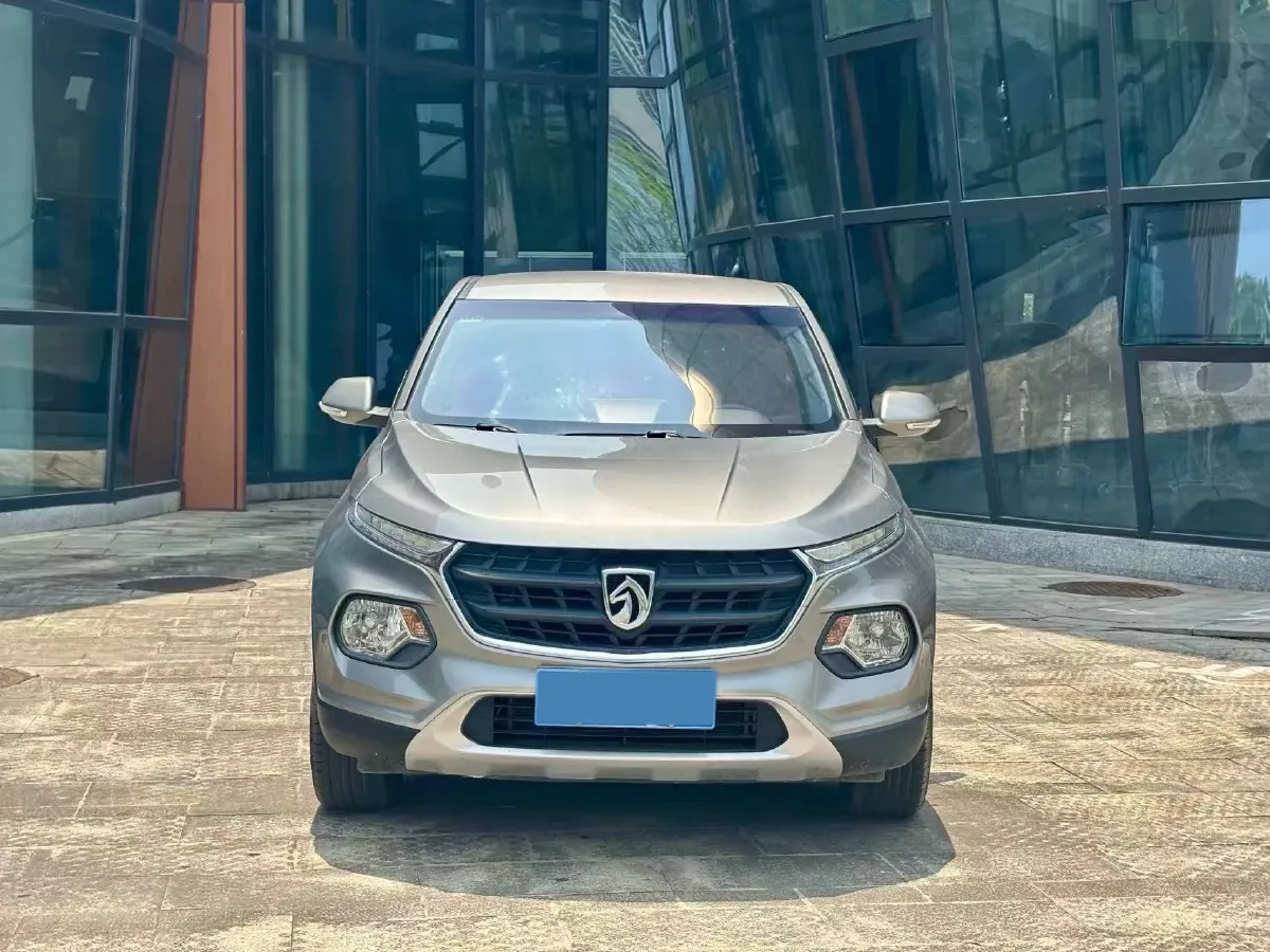 2017 BaoJun 510 1.5L 112HP L4 6MT,autocango,china used car exporter,china ev exporter,chinese used car exporter,chinese used ev exporter