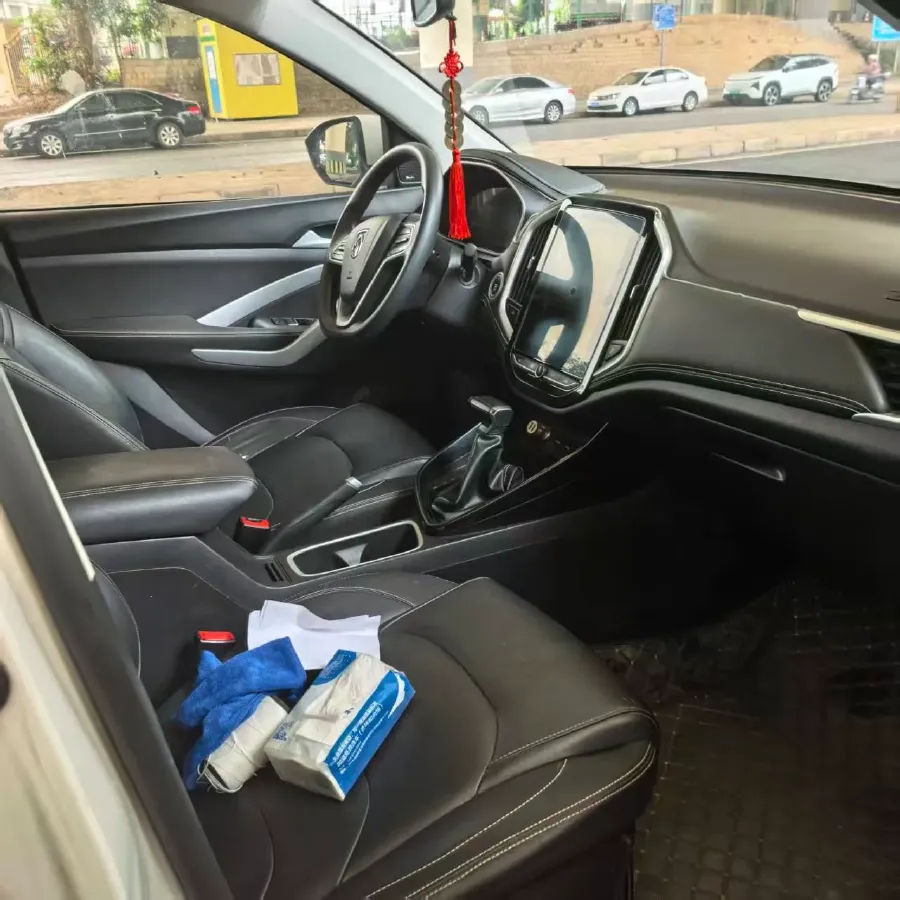 2019 BaoJun 530 1.5T 151HP L4 CVT,autocango,china used car exporter,china ev exporter,chinese used car exporter,chinese used ev exporter