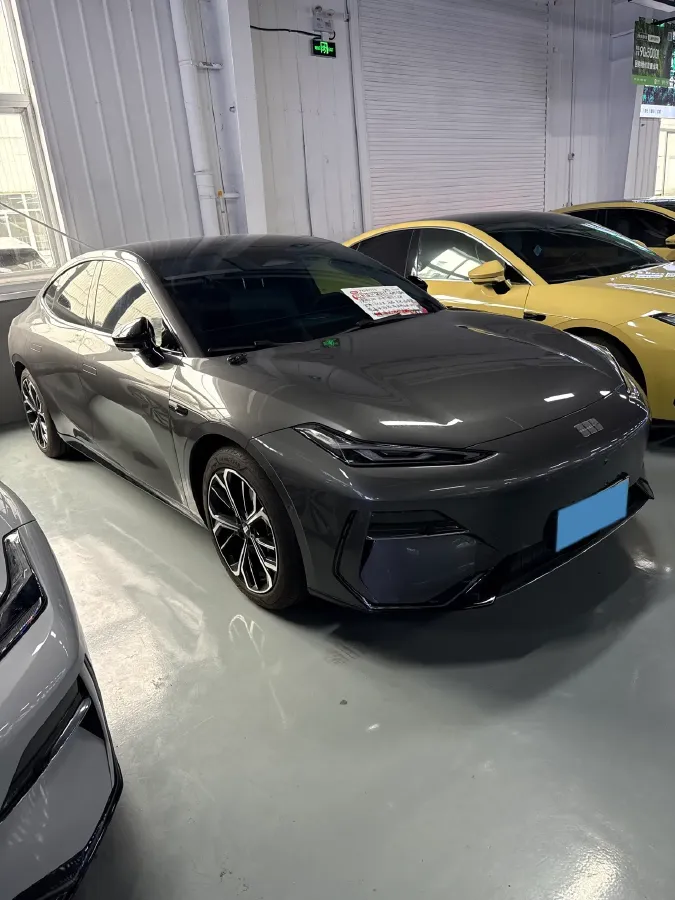 2025 Geely Galaxy E8 BEV 76KWH,autocango,china used car exporter,china ev exporter,chinese used car exporter,chinese used ev exporter