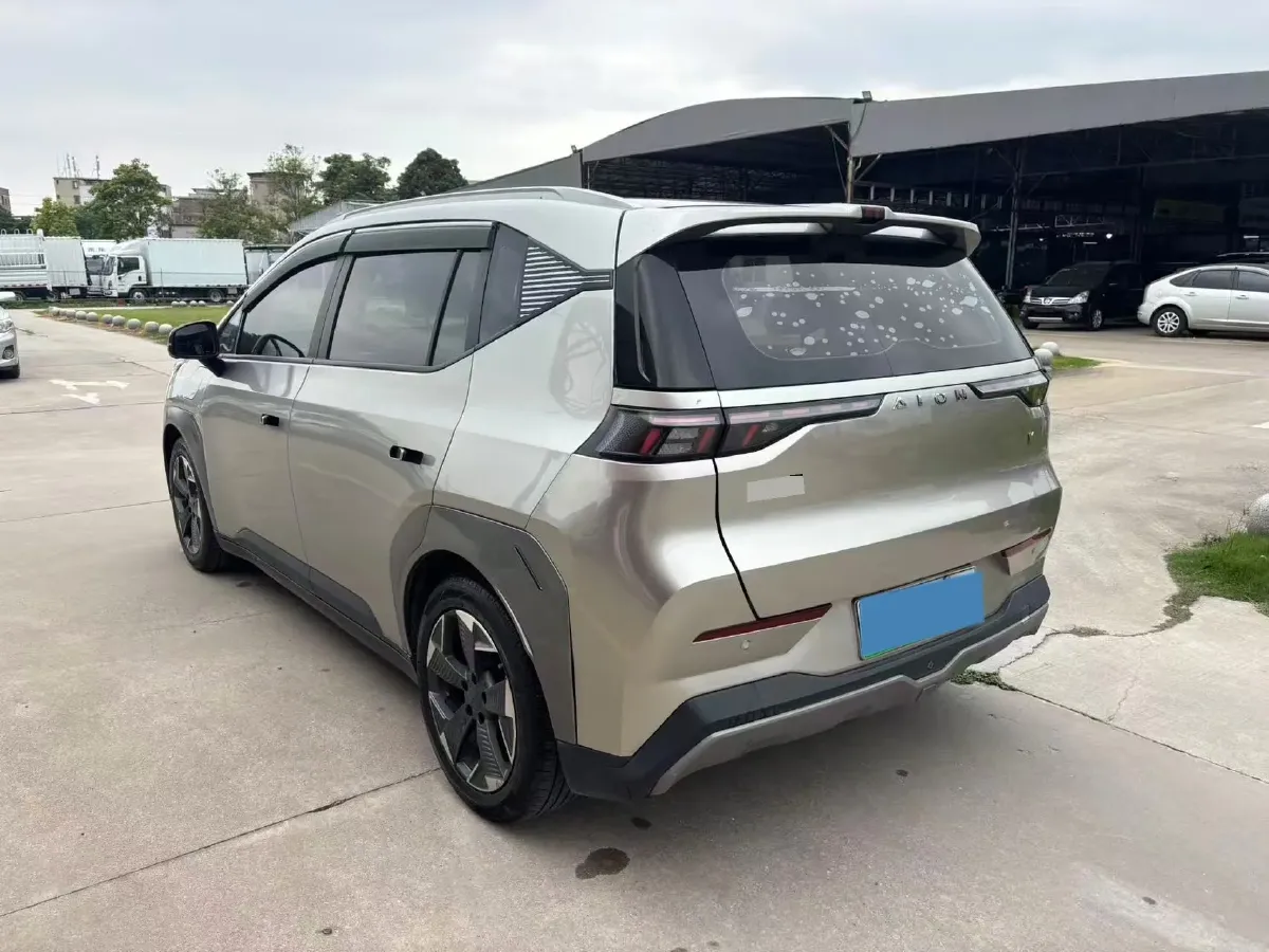 2022 Geely Okavango 1.8T 184HP L4 7DCT,autocango,china used car exporter,china ev exporter,chinese used car exporter,chinese used ev exporter