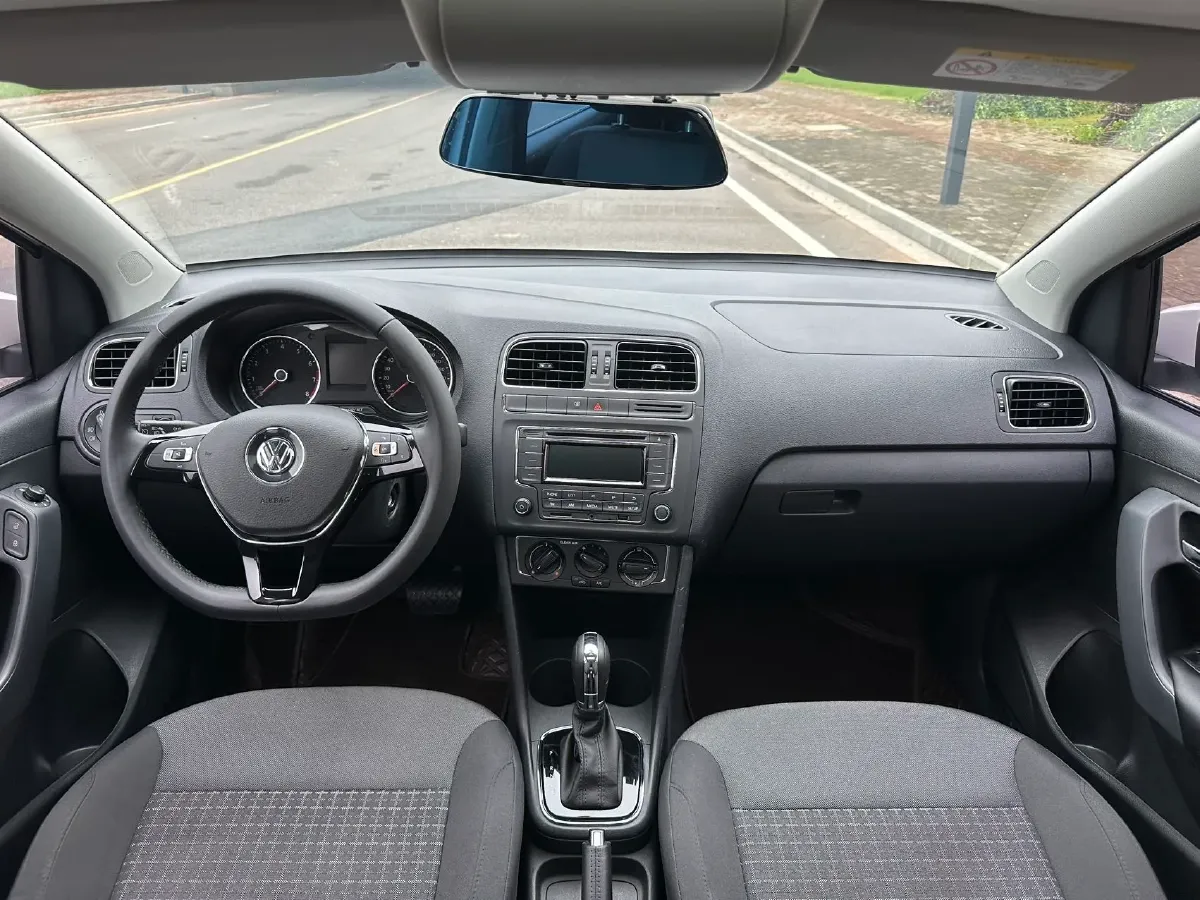 2016 Volkswagen Polo 1.6L 110HP L4 6AT,autocango,china used car exporter,china ev exporter,chinese used car exporter,chinese used ev exporter