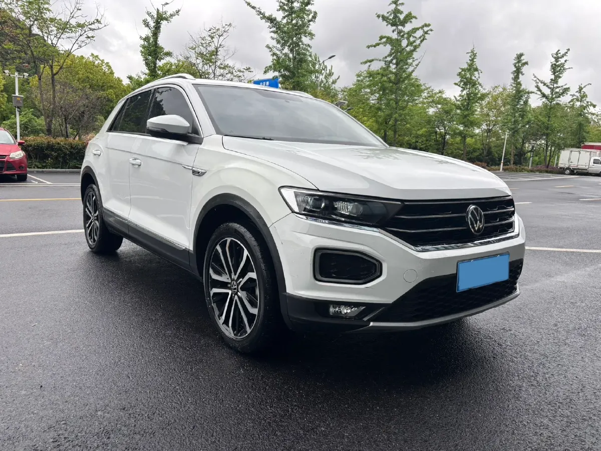 2021 Volkswagen T-Roc 1.4T 150HP L4 7DCT,autocango,china used car exporter,china ev exporter,chinese used car exporter,chinese used ev exporter