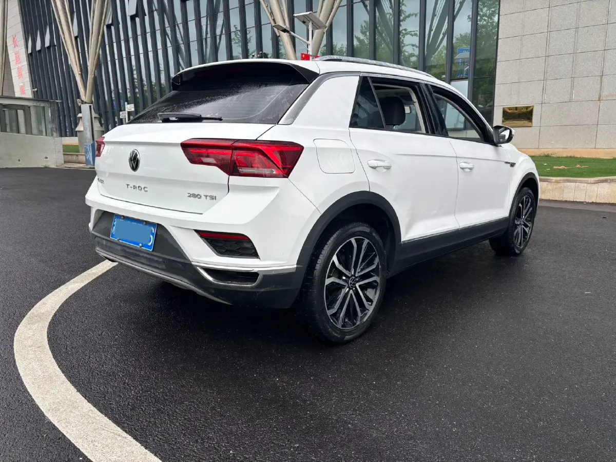 2021 Volkswagen T-Roc 1.4T 150HP L4 7DCT,autocango,china used car exporter,china ev exporter,chinese used car exporter,chinese used ev exporter