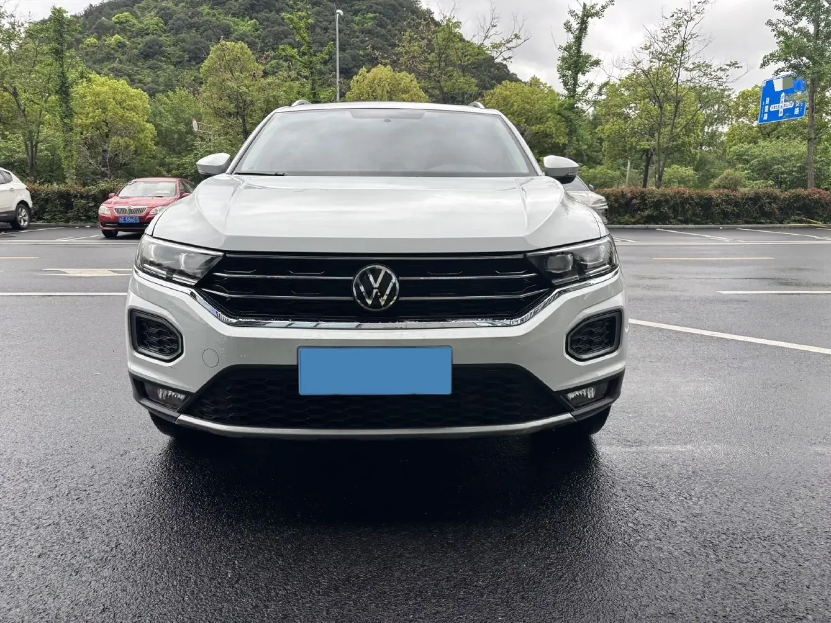 2021 Volkswagen T-Roc 1.4T 150HP L4 7DCT,autocango,china used car exporter,china ev exporter,chinese used car exporter,chinese used ev exporter