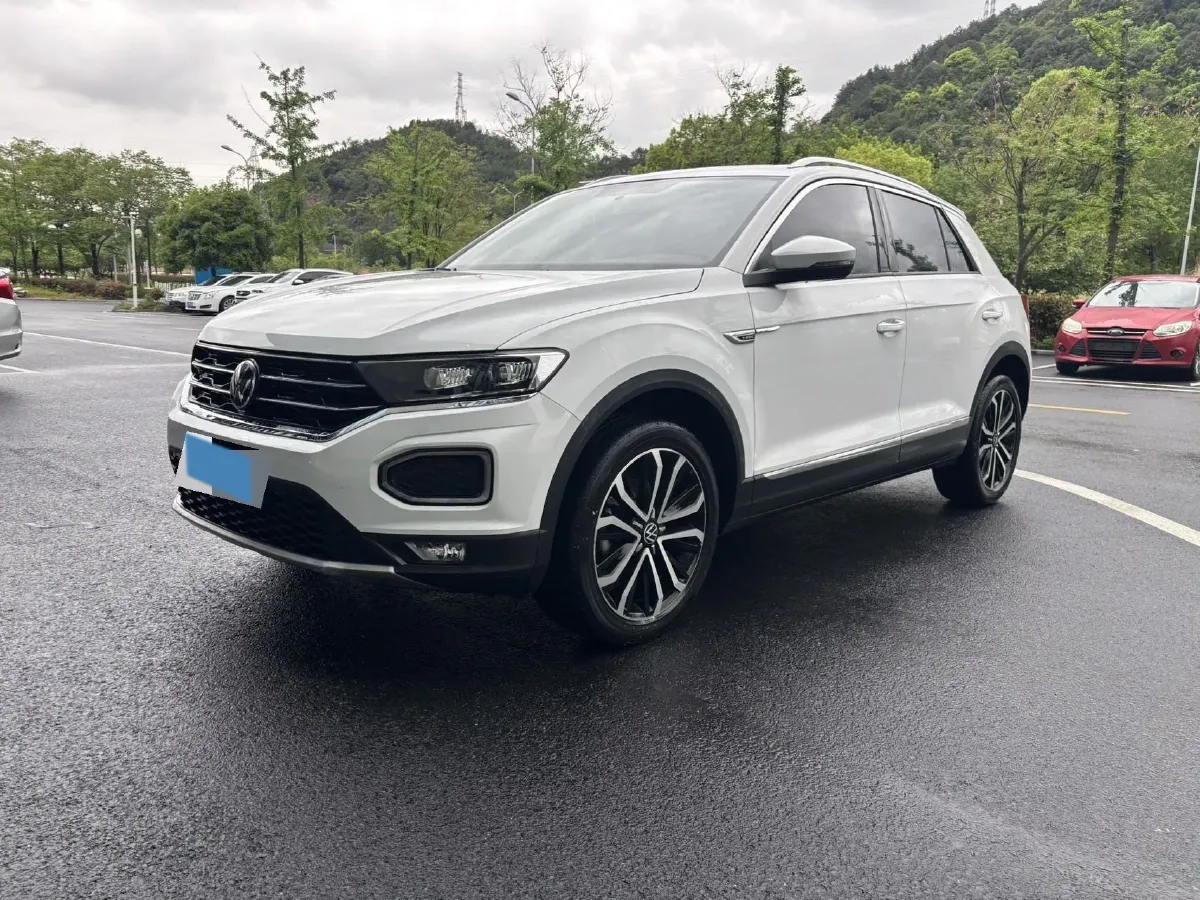 2021 Volkswagen T-Roc 1.4T 150HP L4 7DCT,autocango,china used car exporter,china ev exporter,chinese used car exporter,chinese used ev exporter