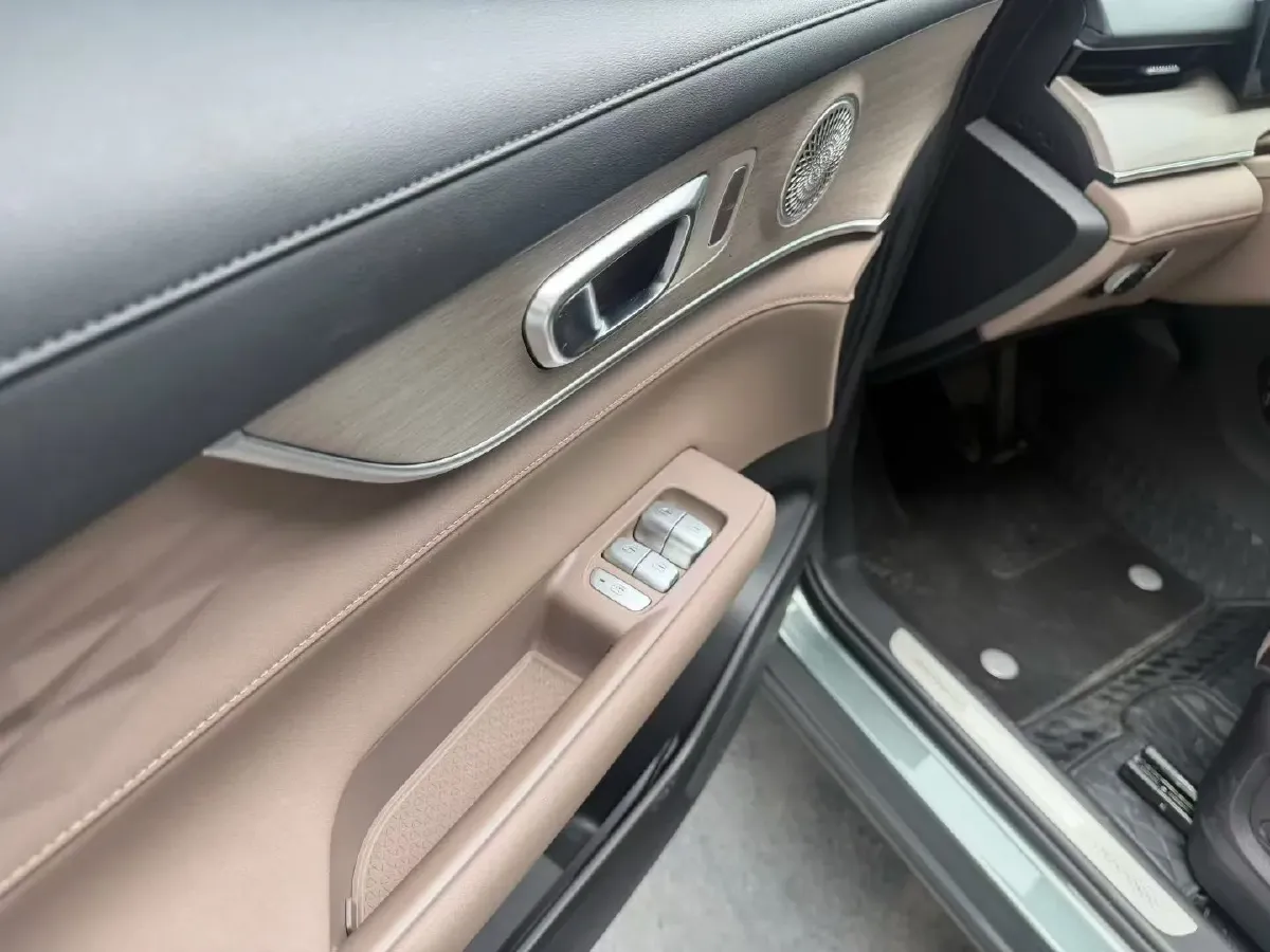 2025 Fulwin FulwinT8 1.5T 156HP L4 1DHT PHEV 18.67KWH,autocango,china used car exporter,china ev exporter,chinese used car exporter,chinese used ev exporter