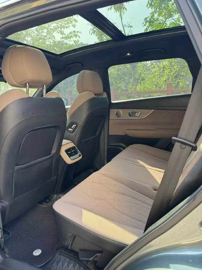 2025 Fulwin FulwinT8 1.5T 156HP L4 1DHT PHEV 18.67KWH,autocango,china used car exporter,china ev exporter,chinese used car exporter,chinese used ev exporter