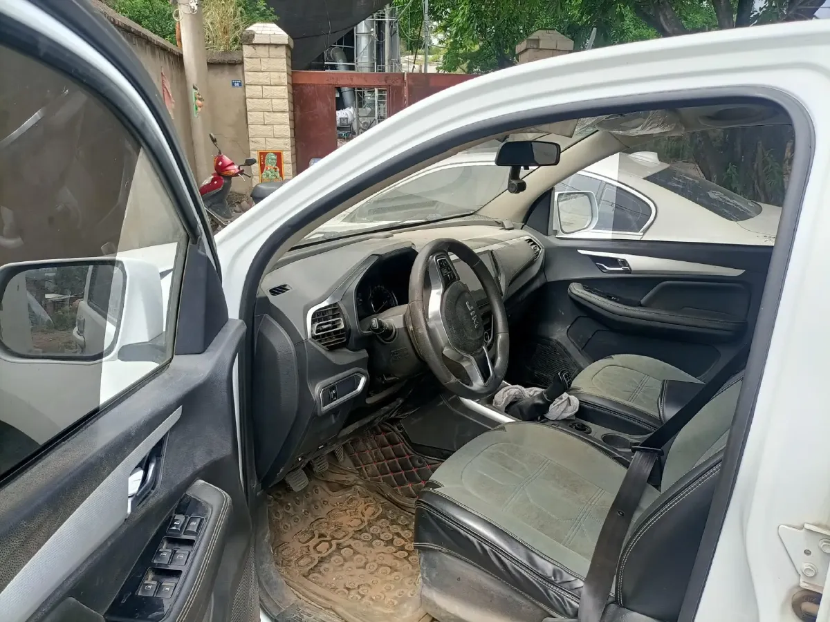 2020 Isuzu RE-MAX Jim 2.8T 120HP L4 5MT,autocango,china used car exporter,china ev exporter,chinese used car exporter,chinese used ev exporter