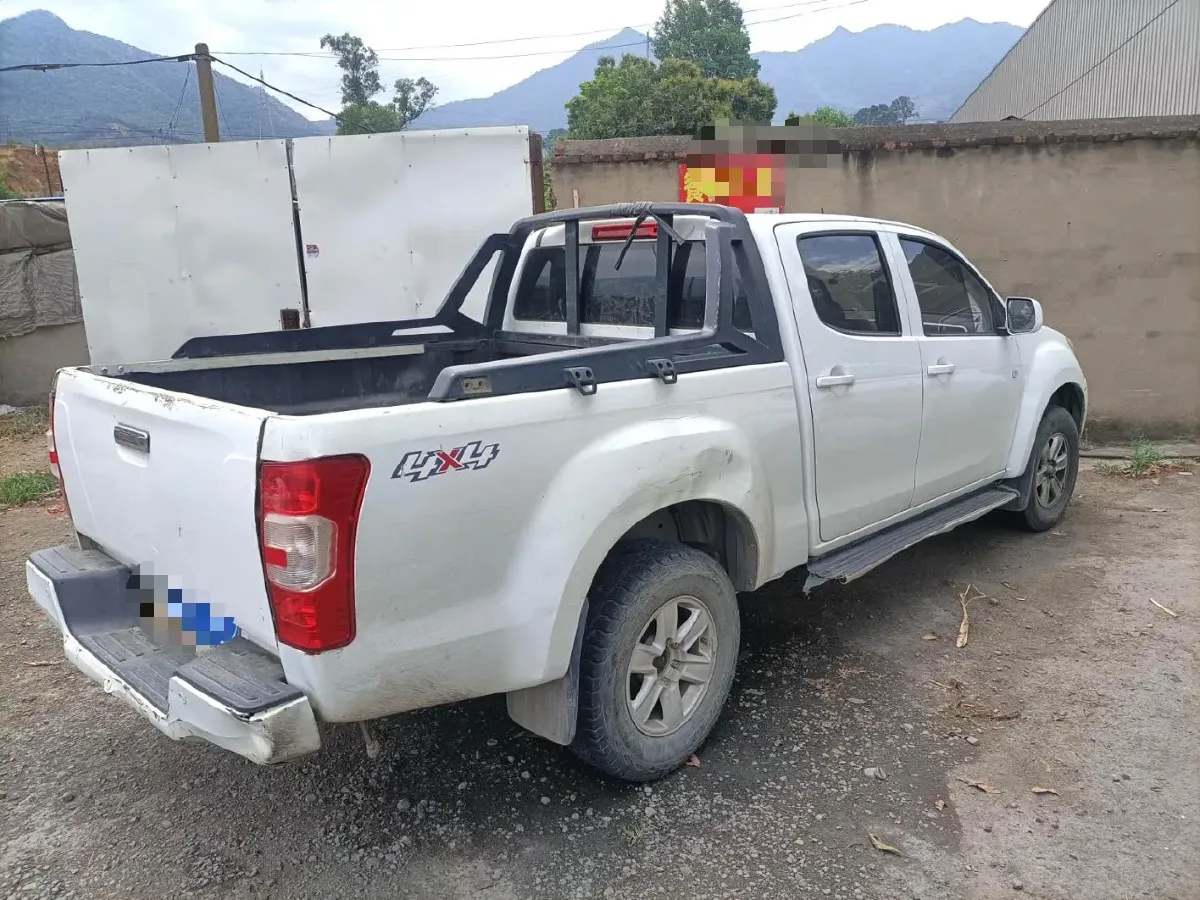 2020 Isuzu RE-MAX Jim 2.8T 120HP L4 5MT,autocango,china used car exporter,china ev exporter,chinese used car exporter,chinese used ev exporter