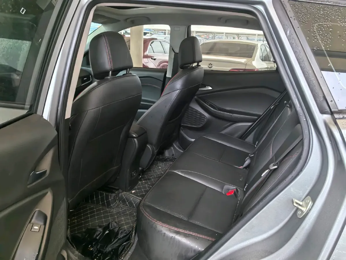 2022 Chevrolet Trax 1.5T 184HP L4 CVT,autocango,china used car exporter,china ev exporter,chinese used car exporter,chinese used ev exporter