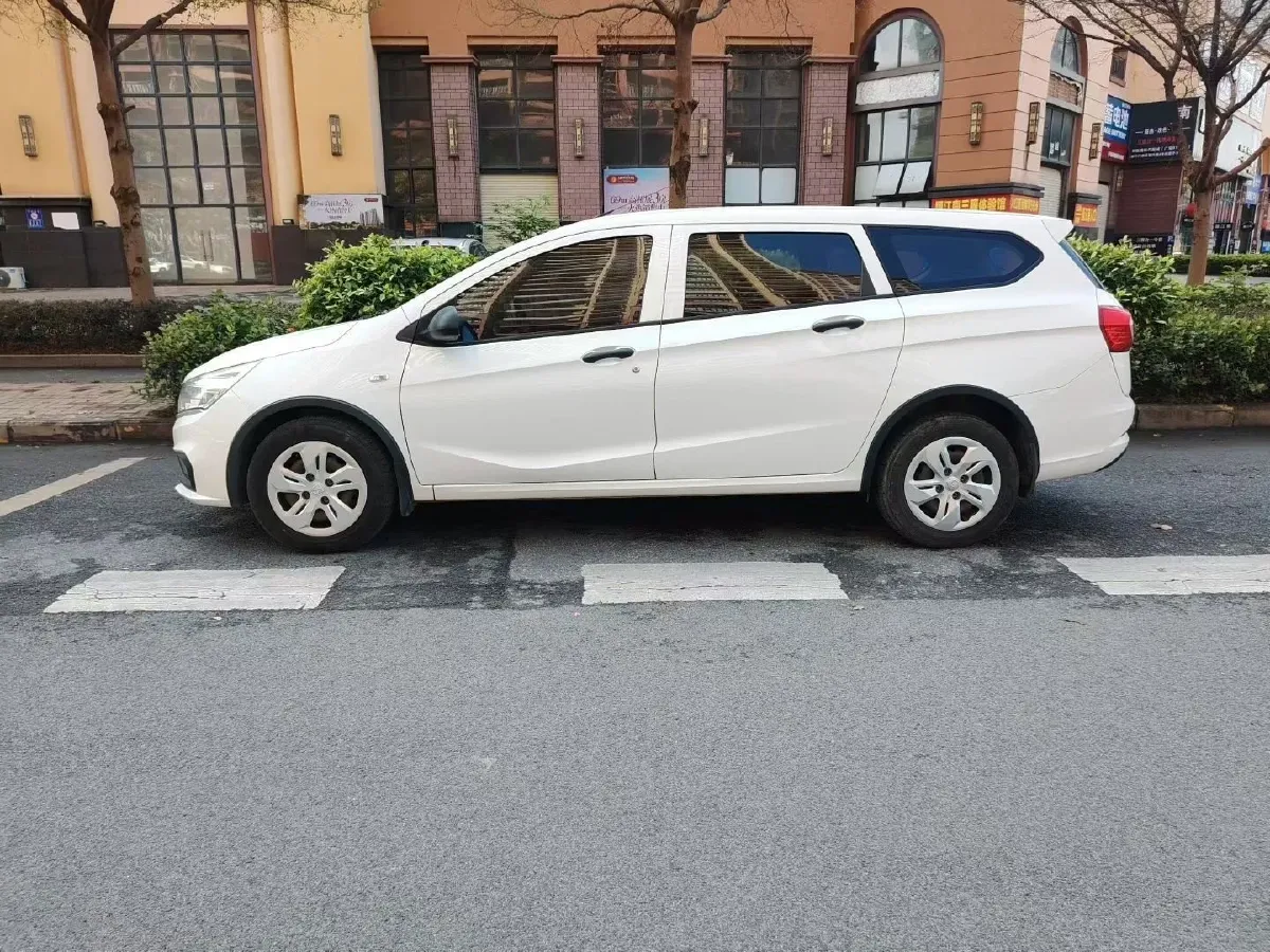 2017 BaoJun 310W 1.2L 82HP L4 6MT,autocango,china used car exporter,china ev exporter,chinese used car exporter,chinese used ev exporter