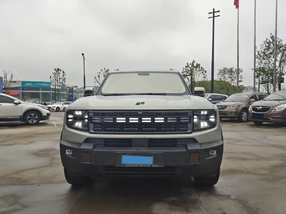 2025 MAXUS XinTu V70 2.0T 150HP L4 9AT,autocango,china used car exporter,china ev exporter,chinese used car exporter,chinese used ev exporter