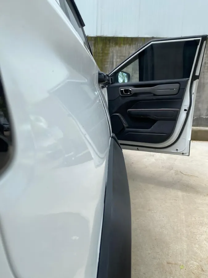 2025 Geely Cowboy 1.5T 181HP L4 7DCT,autocango,china used car exporter,china ev exporter,chinese used car exporter,chinese used ev exporter