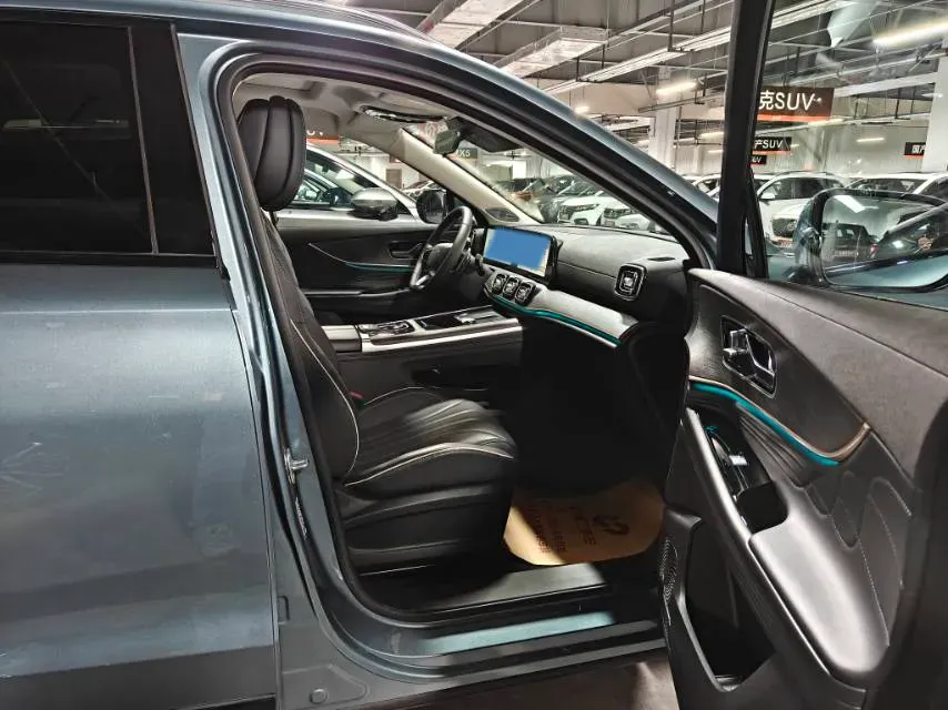 2023 Chery Tiggo 9 2.0T 261HP L4 8AT,autocango,china used car exporter,china ev exporter,chinese used car exporter,chinese used ev exporter