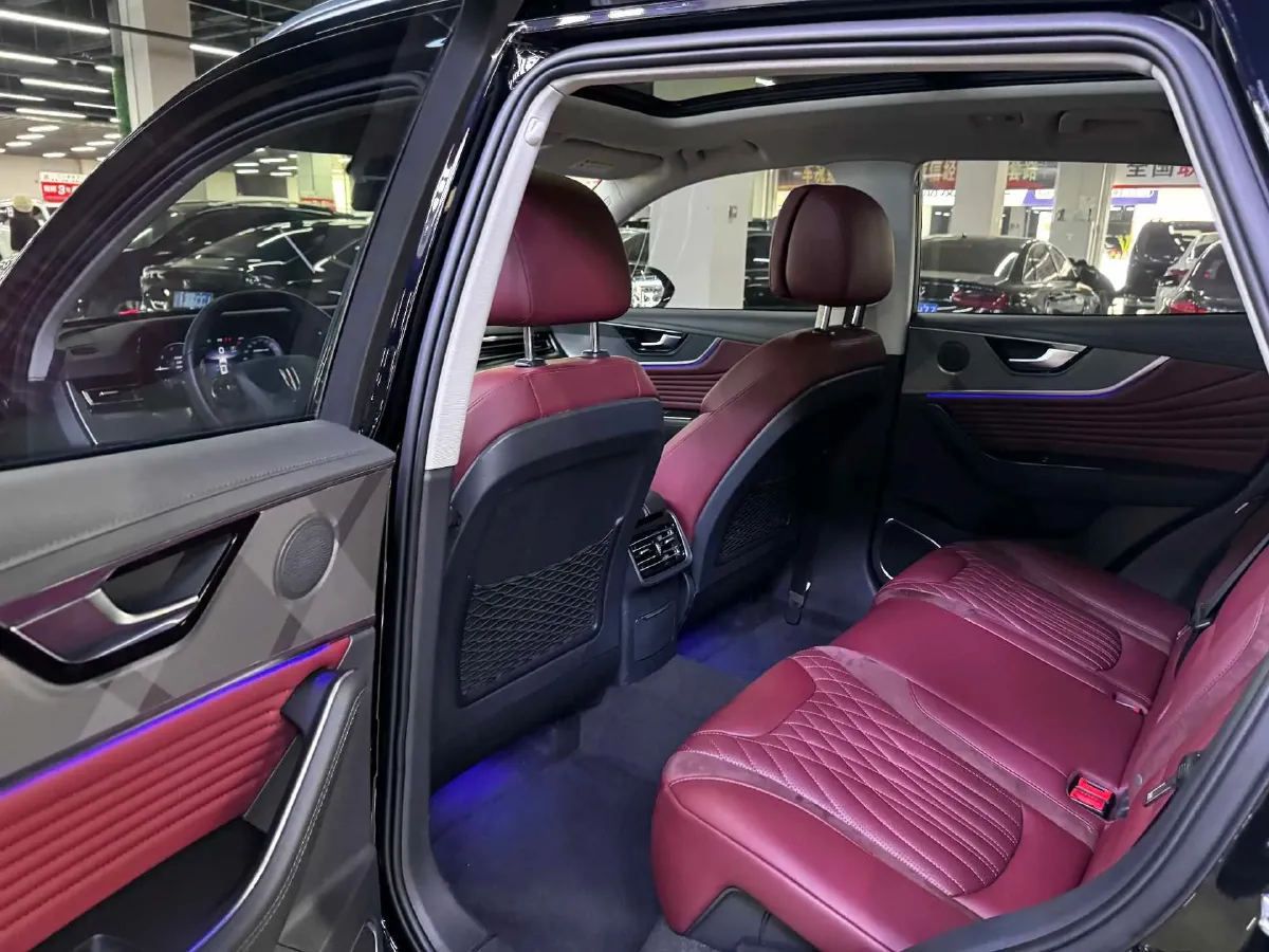 2023 HongQi HS5 2.0T 252HP L4 8AT,autocango,china used car exporter,china ev exporter,chinese used car exporter,chinese used ev exporter